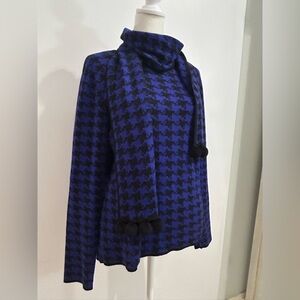 Carlisle Blue and Black Houndstooth Crew Neck Sweater with matching Scarf NWOT